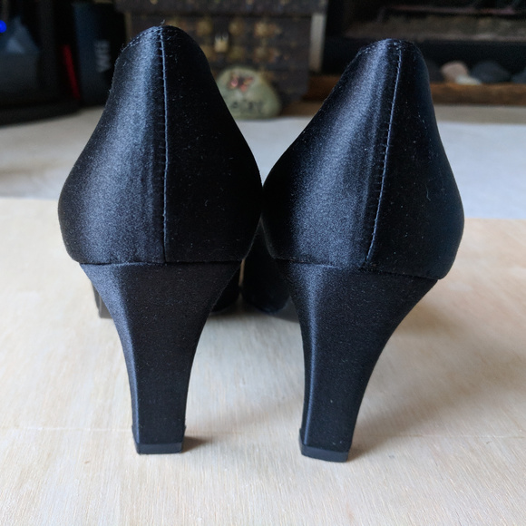 Salvatore Ferragamo - Picture 5 of 6